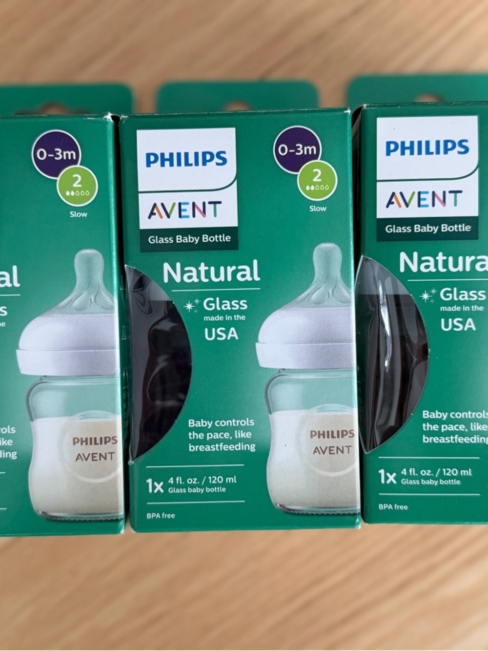 Philips Avent Glass Baby Bottle - Green & White